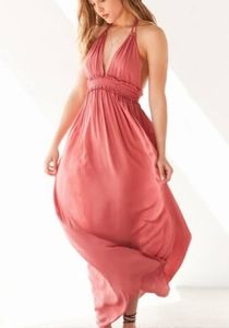 Elegant Pink Halter Maxi Dress
